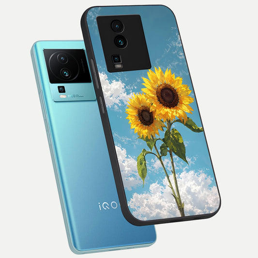 Sunlit Daisy Glow phone case For iQOO Neo 7 Pro showing premium glass back cover with detailed artwork
