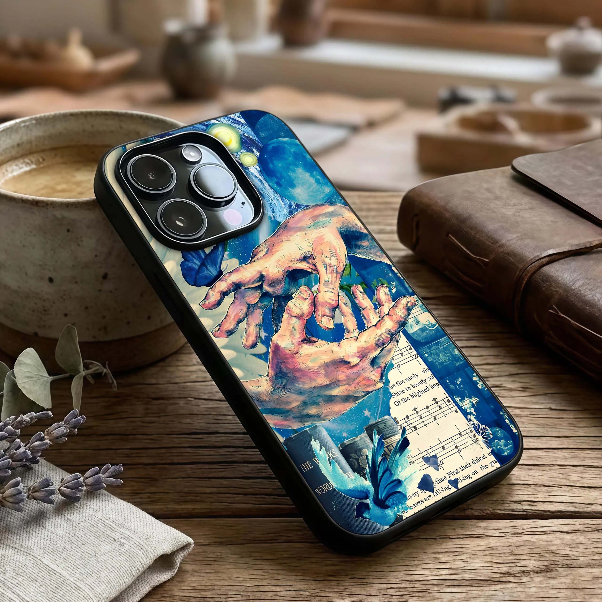 Aesthetic Divider Glass Case captured at a warm angle highlighting sharp contrasts, gloss, and edge clarity.