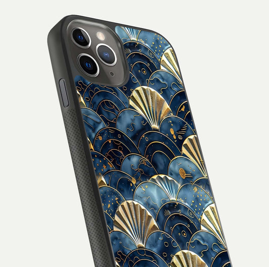 Golden Wave Luxe Glass Case for iPhone 11 Pro Max side-angle image showing reflection clarity and polished finish