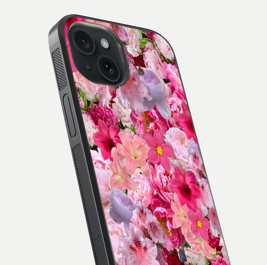 Bloom Crush Fantasy Glass Case for iPhone 15 close-up image showing color gradient and petal detailing