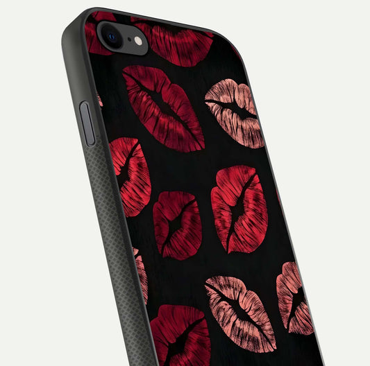 Midnight Kiss Love Glass Case for iPhone 7 close-up angle highlighting red accents and reflection shine